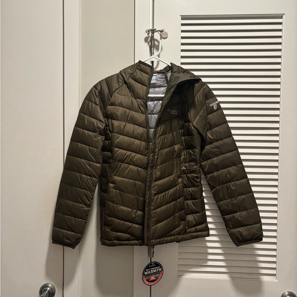 Columbia Olive Puffer Jacket